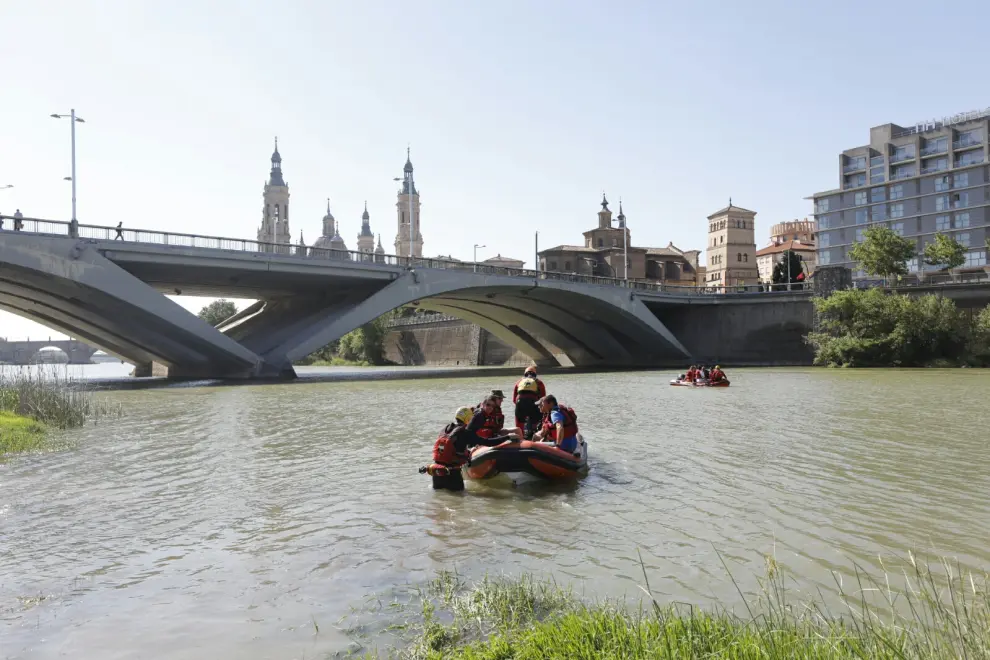 Análisis del Ebro y los restos de obras que acumula.