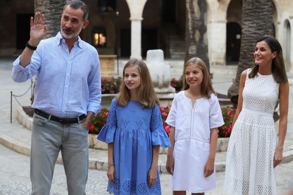 Los Reyes y sus hijas trasladan el posado estival al Palacio de la Almudaina ??????
