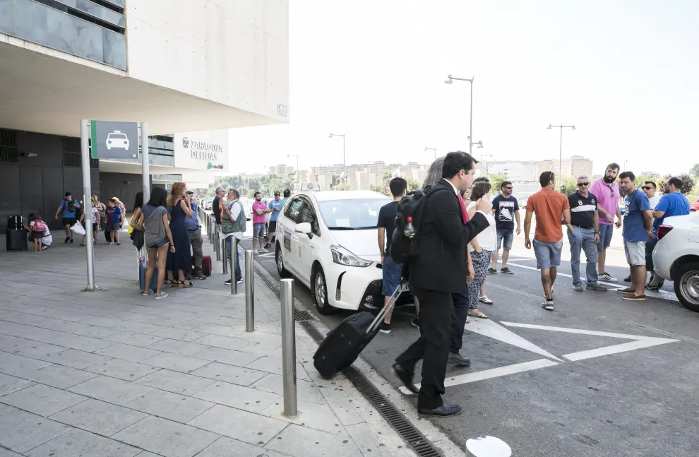Huelga de taxistas en Zaragoza