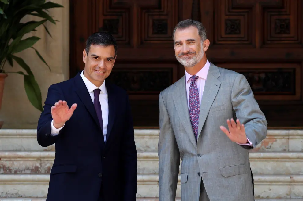 Los Reyes con el presidente del Gobierno, Pedro Sánchez