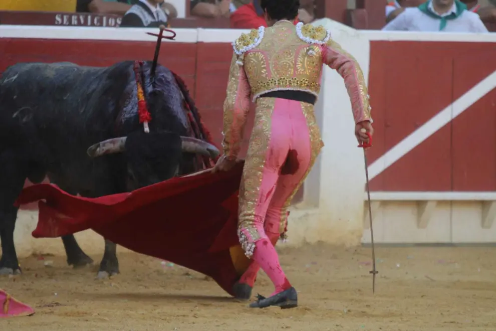 Serranito, herido por el segundo toro de la tarde.