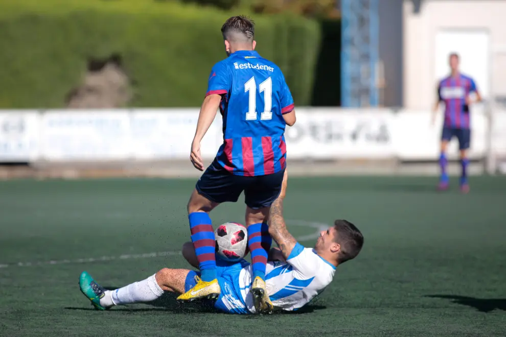 Fotogalería. Fútbol. Tercera División. Villanueva vs. Sariñena.
