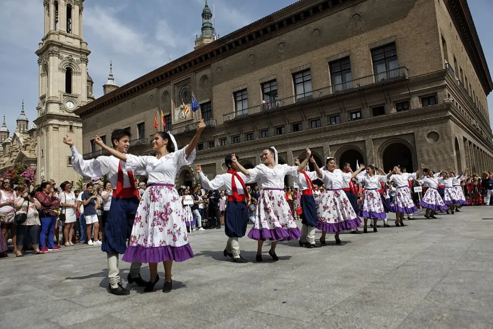Folclore en las calles de Zaragoza