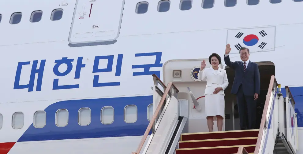 Los líderes de las dos coreas se funden en un histórico abrazo