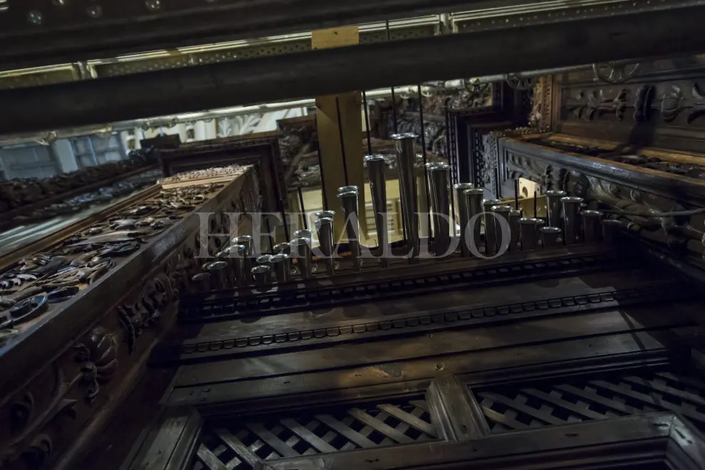 Restauración del órgano de la basílica del Pilar de Zaragoza en julio de 2014