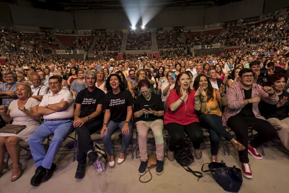 Apasionado concierto de Raphael en Zaragoza