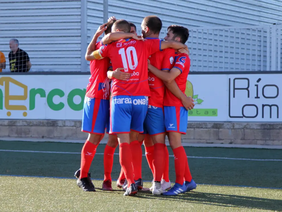 Fútbol. Tercera División- Tarazona vs. Illueca. Víctor Royo