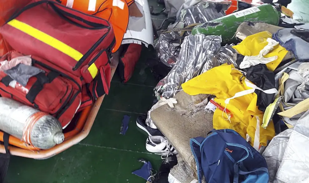 Búsqueda de restos del avión de Lion Air accidentado