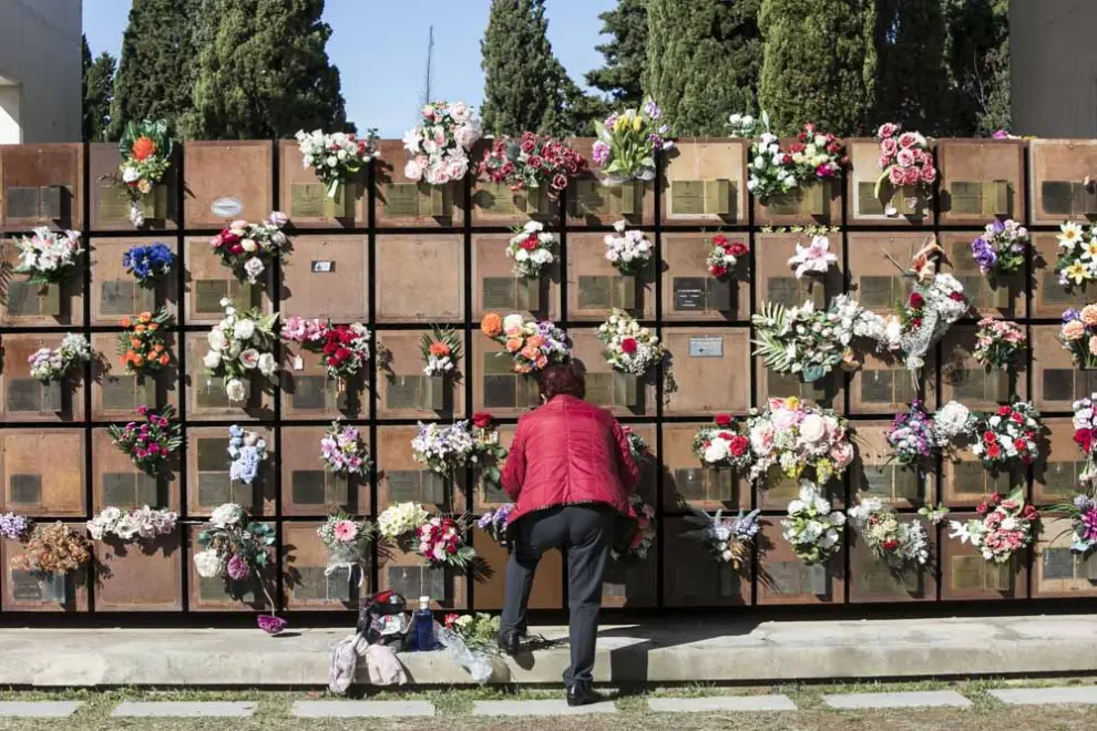 Visitas al cementerio de Torrero en Todos los Santos