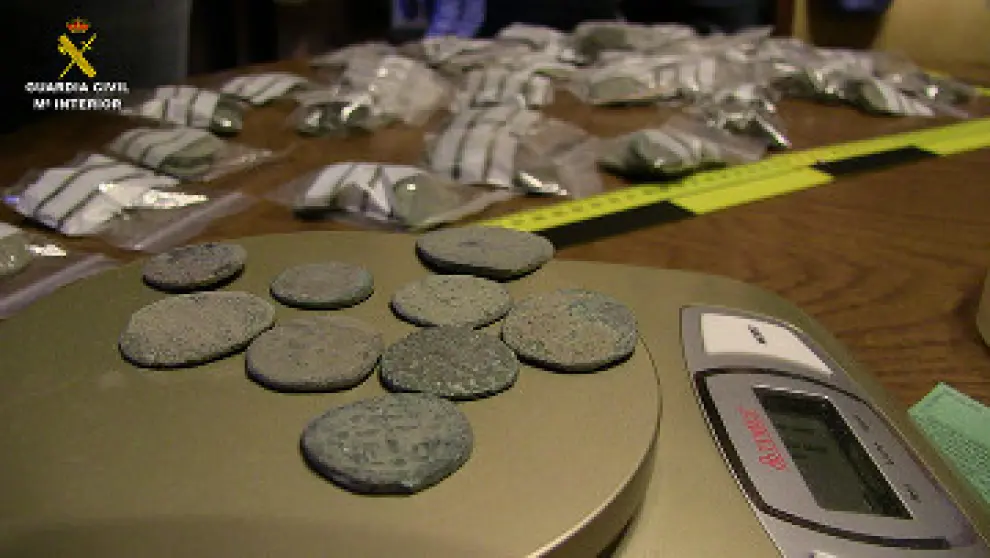 La Guardia Civil incauta 30.000 piezas arqueológicas que una red búlgara vendía en Internet