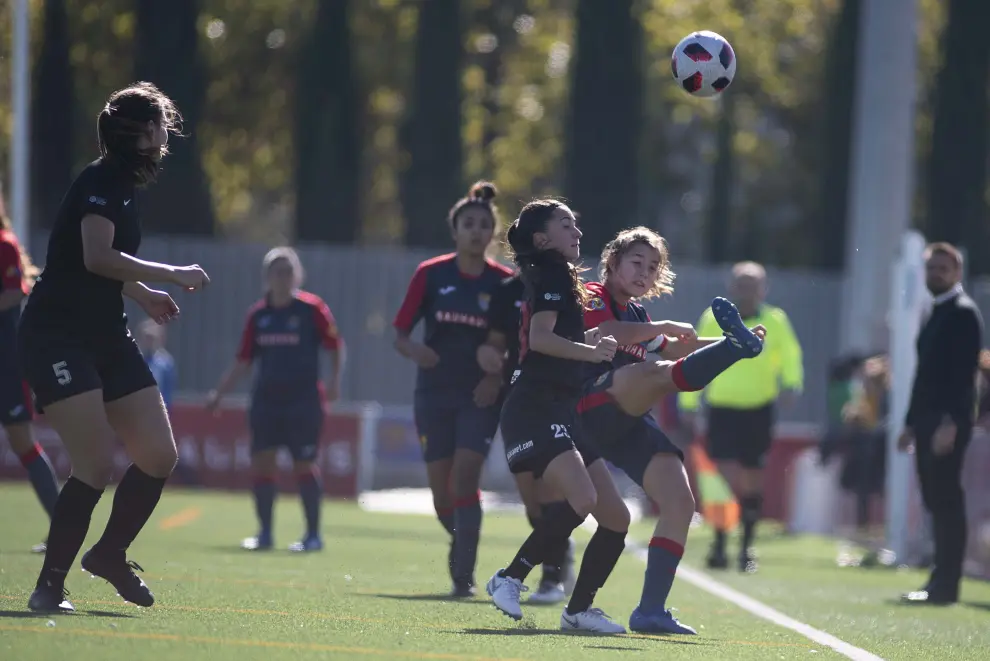 Fútbol. Segunda Femenina Oliver vs Mulier