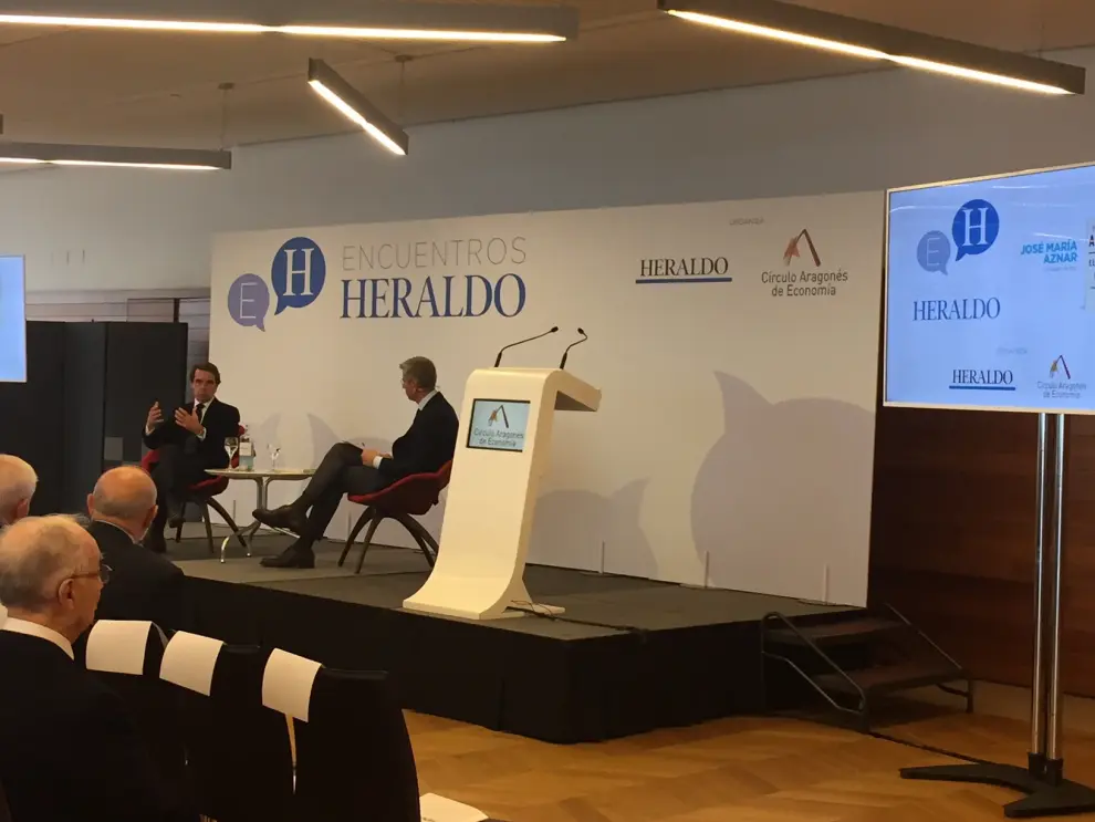 José María Aznar durante la presentación de su libro en Encuentros HERALDO