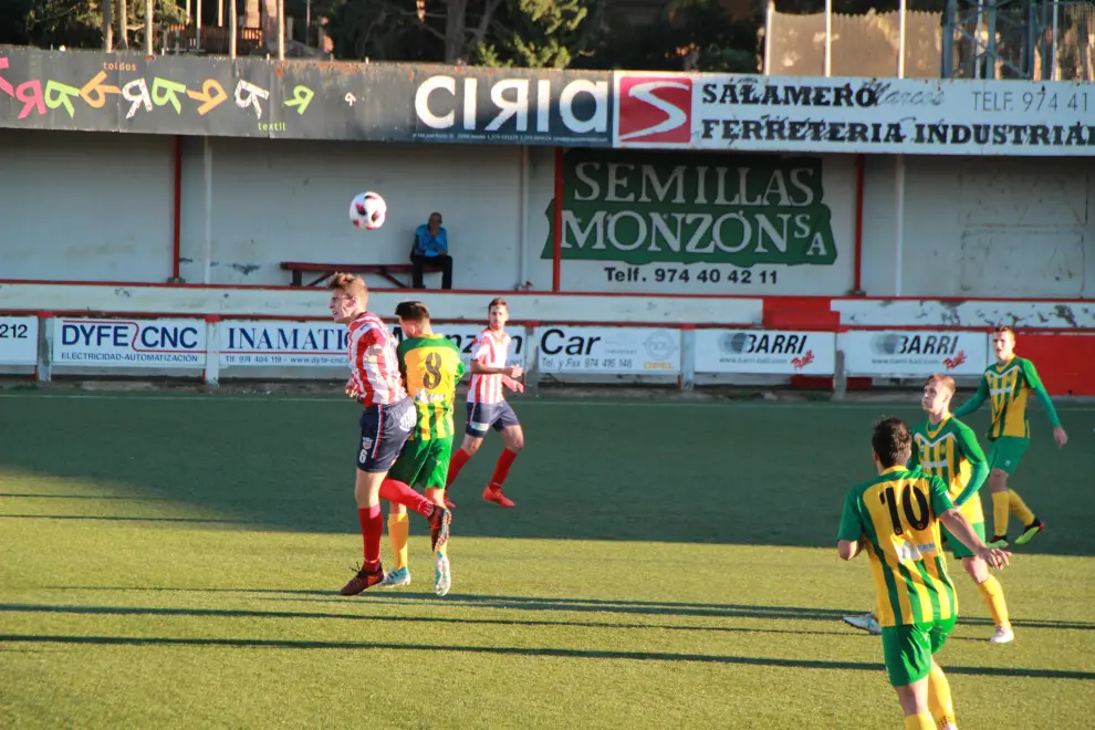 Fútbol. Tercera División- Monzón vs. La Almunia.