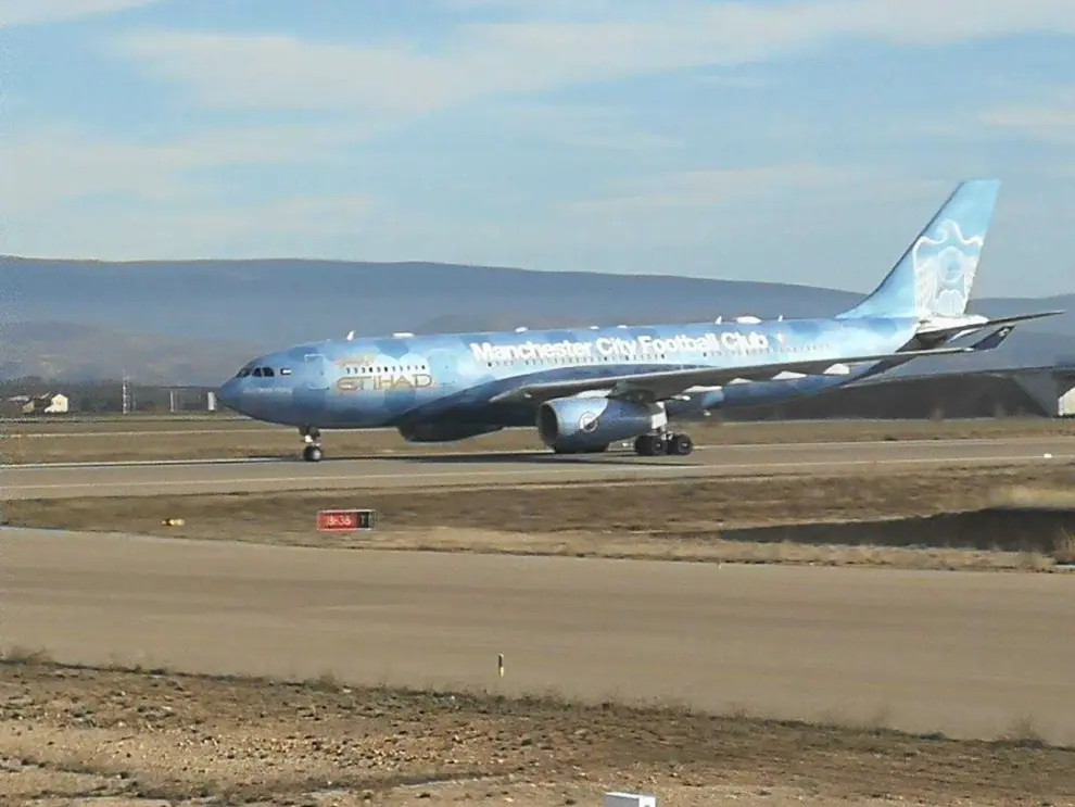 ¿Qué hace un avión del Manchester City en el aeropuerto de Teruel?