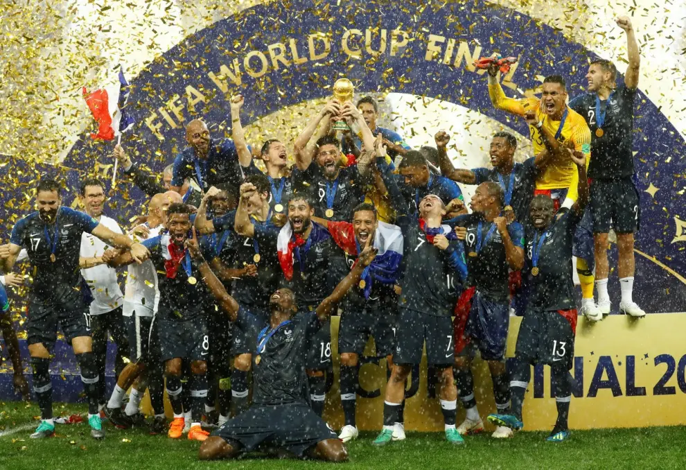 15 DE JULIO. Francia gana el Mundial de fútbol