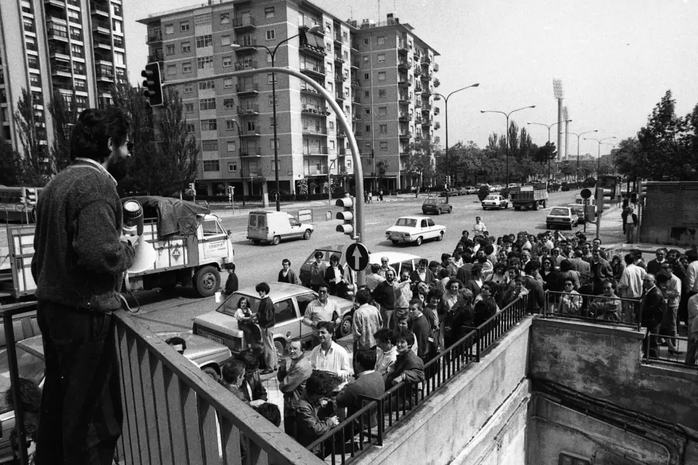 Huelga de profesores en Zaragoza en 1988.