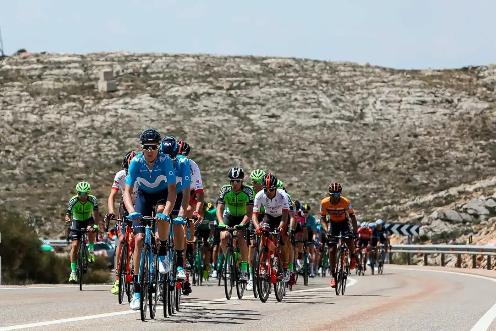 11 de mayo. La Vuelta Ciclista a Aragón regresa tras 13 años, con una primera etapa entre Teruel y Caspe, con la victoria del vasco Jon Aberasturi.