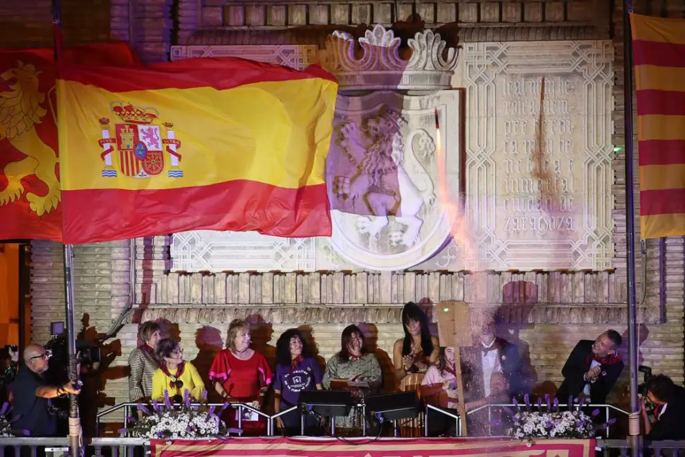 6 de octubre. Un pregón a cargo de siete mujeres da comienzo a las Fiestas del Pilar de Zaragoza
