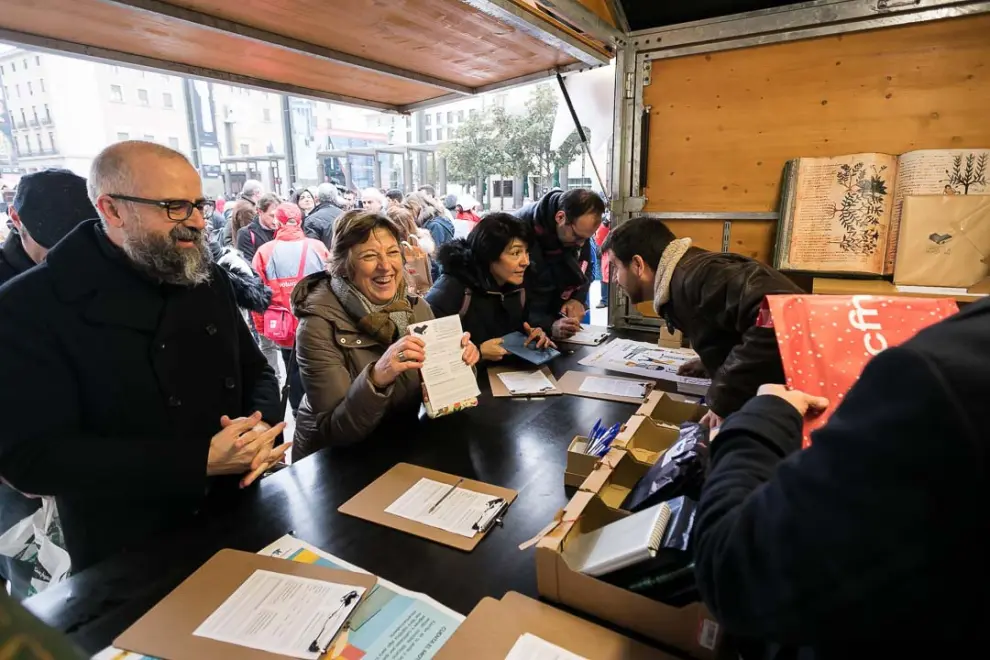 Libros que Importan en la Mercado navideño de la Plaza del Pilar