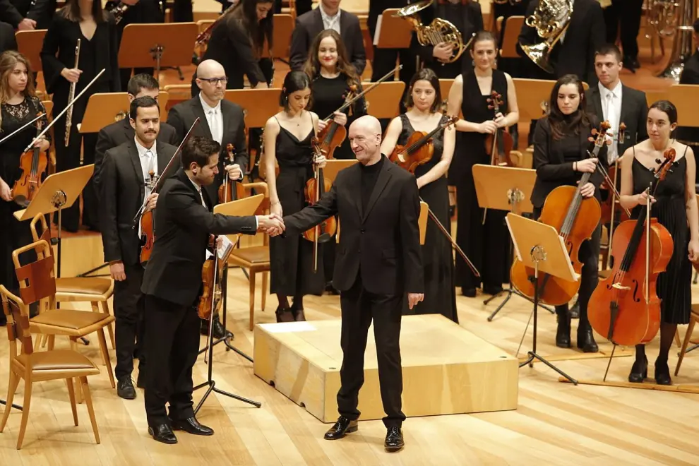 Concierto de la orquesta Sinfónica Ciudad de Zaragoza y el Coro Amici, en el Auditorio