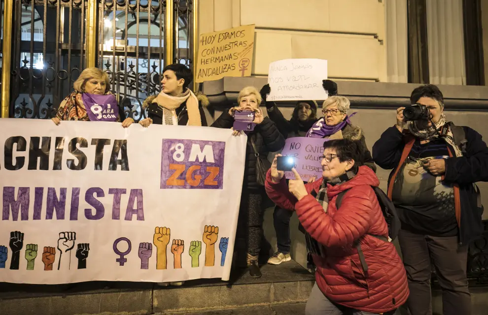 'Ni un paso atrás', respuesta feminista en Zaragoza