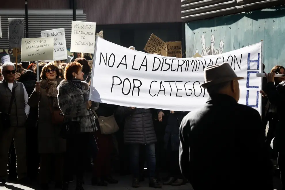 Concentración de trabajadores del Salud en Zaragoza