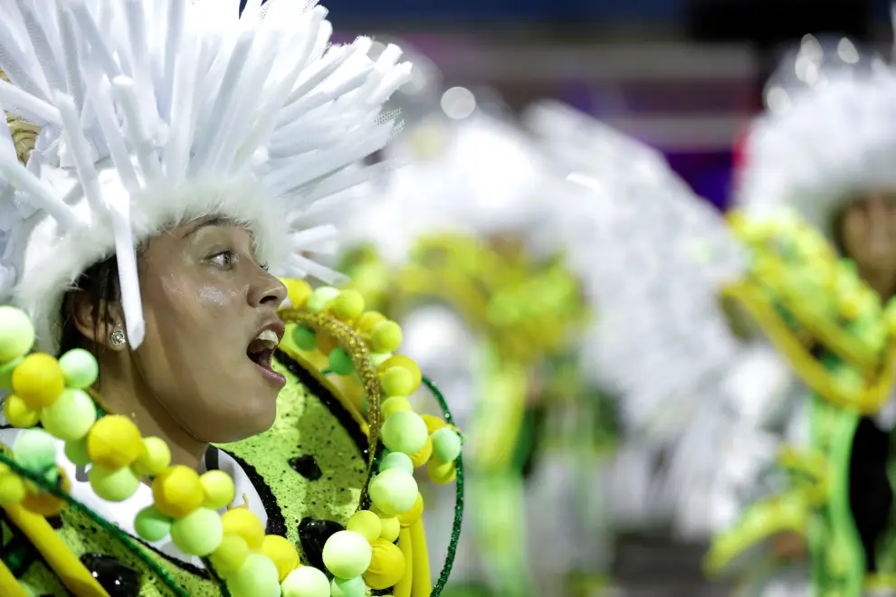 GRAF7301. Sao Paulo (Brazil), 03/03/2019.- Members of the samba school of Gavioes da Fiel special group take part in a parade of the carnival celebrations at the Anhembi sambodromo in Sao Paulo, Brazil, early 03 March 2019. (Brasil) EFE/EPA/SEBASTIAO MOREIRA Carnival celebrations in Brazil