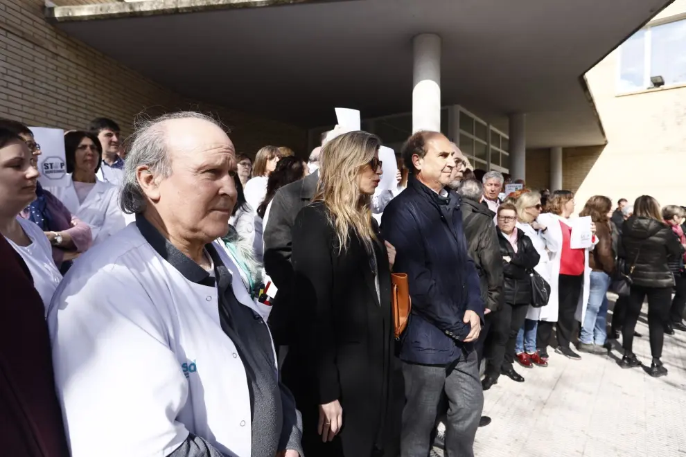 Protesta de médicos por la agresión en Zaragoza