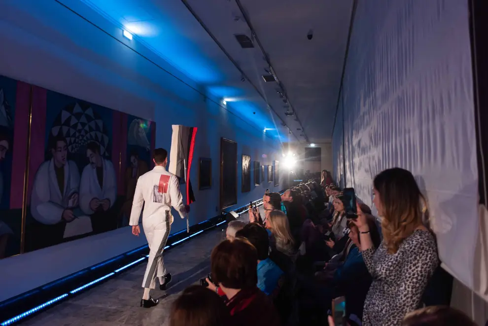 El diseño y la moda se han dado cita este año en el Museo Pablo Serrano dentro de la segunda edición de la Aragón Fashion Week.