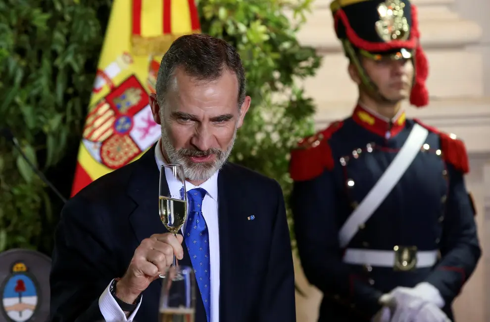 Spain's King Felipe gives a speech during a state dinner at the Centro Cultural Kirchner, in Buenos Aires, Argentina. March 25, 2019. REUTERS/Agustin Marcarian [[[REUTERS VOCENTO]]] SPAIN-ROYALS/ARGENTINA