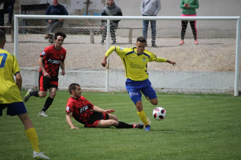 Galería de fotos del partido de Tercera División Almudéva vs Tamarite