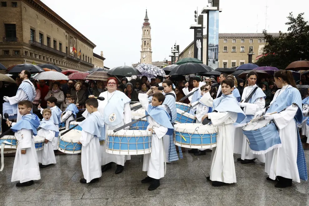 Lluvioso Domingo de Resurrección en Zaragoza