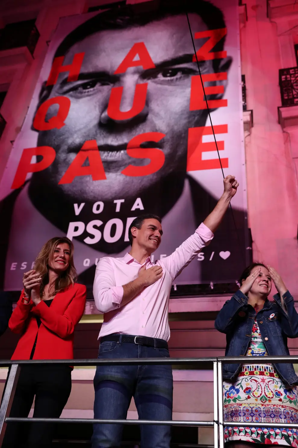Spain's Prime Minister Pedro Sanchez of the Socialist Workers' Party (PSOE) reacts while celebrating the result in Spain's general election in Madrid, Spain, April 28, 2019. REUTERS/Sergio Perez [[[REUTERS VOCENTO]]] SPAIN-ELECTION/SANCHEZ REAX