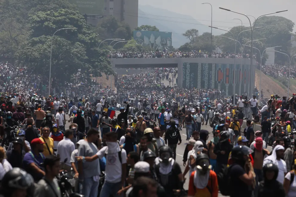 Alzamiento contra el régimen de Maduro en Venezuela