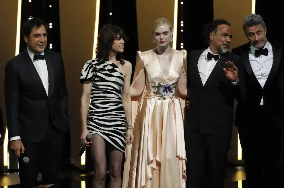 72nd Cannes Film Festival - Cannes, France, May 14, 2019. Jury President of the 72nd Cannes Film Festival Alejandro Gonzalez Inarritu and Jury Member Elle Fanning pose. REUTERS/Eric Gaillard TPX IMAGES OF THE DAY [[[REUTERS VOCENTO]]] FILMFESTIVAL-CANNES/JURY