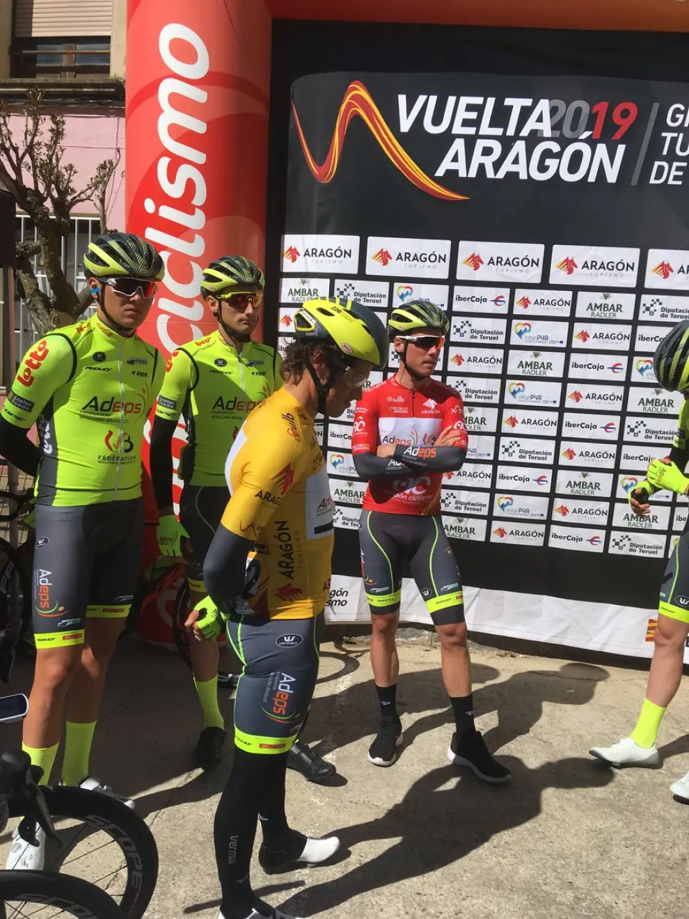 Wallonie-Bruxelles, equipo revelación en Calatayud con la victoria de etapa y los lideratos de general y sprints especiales. @Vuelta_Aragon