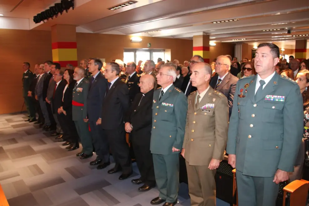 Durante el acto, se ha homenajeado a los que dieron su vida por España y a los que finalizan su servicio en la Guardia Civil.