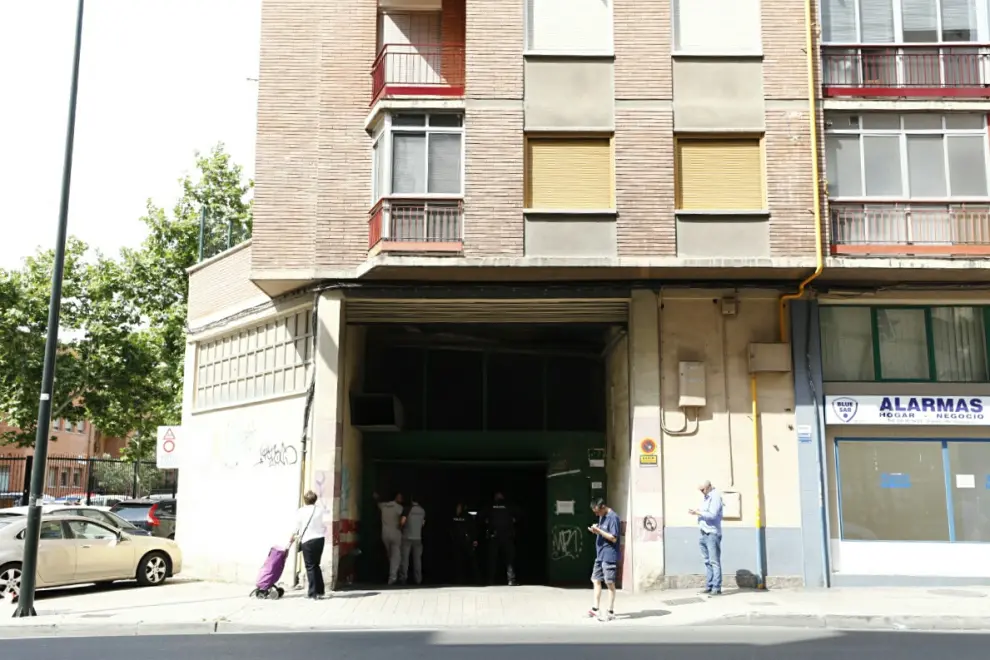 Muere un pintor en un accidente laboral en la calle de Miguel Servet, en Zaragoza.