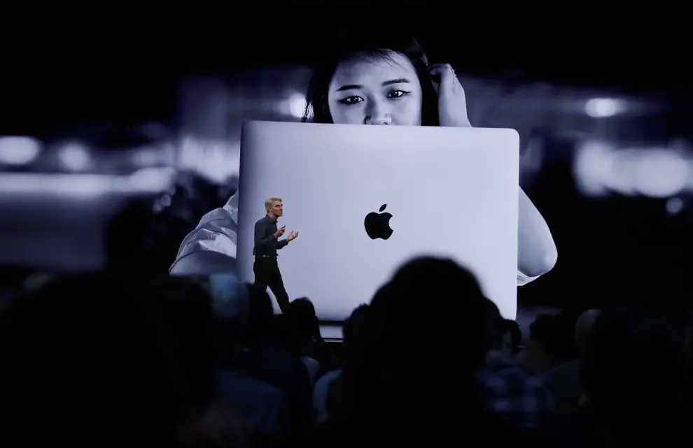 Colleen Novielli, of Apple's Mac Product marketing team, speaks about new Apple displays during Apple's annual Worldwide Developers Conference in San Jose, California, U.S. June 3, 2019. REUTERS/Mason Trinca [[[REUTERS VOCENTO]]] APPLE-DEVELOPER/