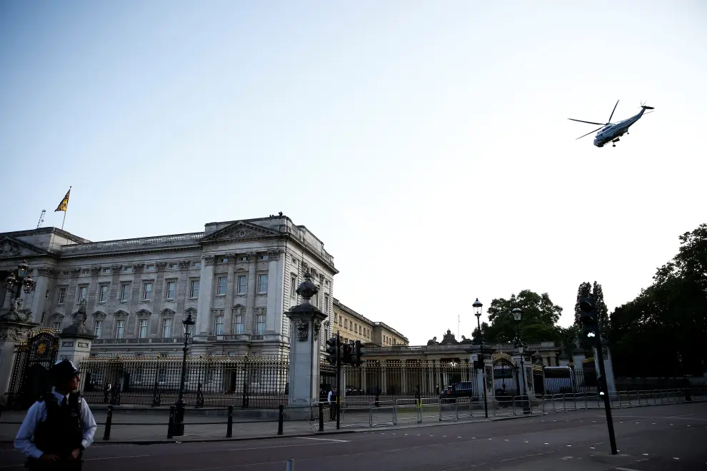 Marine One is seen outside Buckingham Palace during the state visit of U.S. President Donald Trump and First Lady Melania Trump to Britain, in London, Britain, June 3, 2019. REUTERS/Alkis Konstantinidis [[[REUTERS VOCENTO]]] USA-TRUMP/BRITAIN