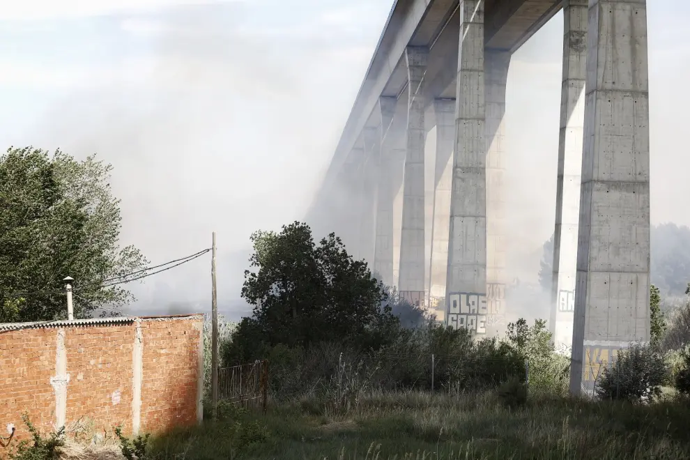 Incendio en la carretera de Valencia, a la altura de Cuarte de Huerva