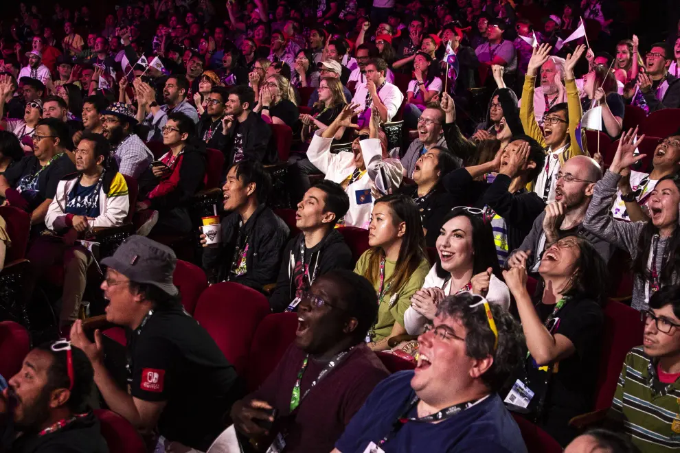 Los Angeles (United States), 08/06/2019.- Spectators react during the Nintendo Battle of the Best at the Theater at Ace Hotel in Los Angeles, California, USA, 08 June 2020. Nintendo's Battle of the Best will see three competitions held in one day, which will see competitors fight it out in Mario Maker 2, Splatoon 2 and Super Smash Bros. Ultimate. (Estados Unidos) EFE/EPA/ETIENNE LAURENT Nintendo Battle of the Best- E3