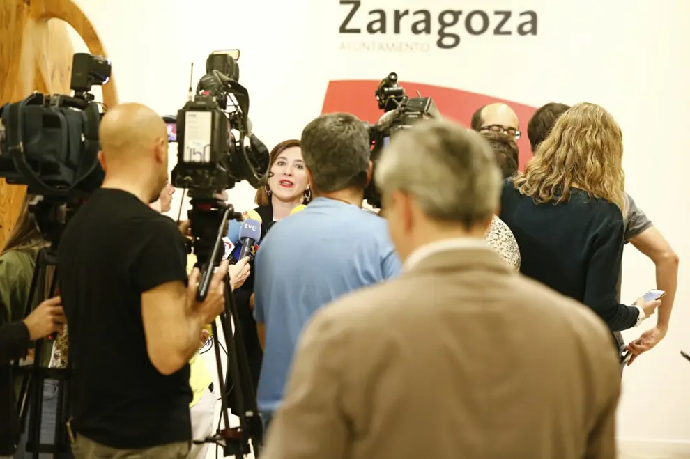 Este viernes las reuniones se suceden en los despachos del Ayuntamiento de Zaragoza,
