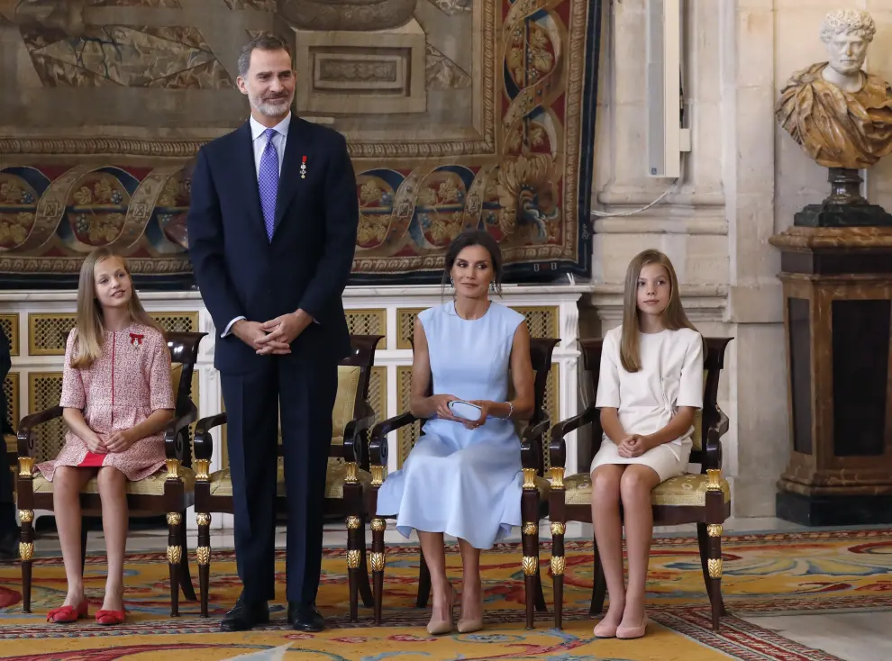 Los Reyes entregan las medallas al mérito civil en el quinto aniversario del reinado de Felipe VI.