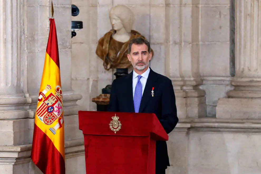 Los Reyes y sus hijas han presidido el acto de imposición de condecoraciones a 41 ciudadanos de toda España