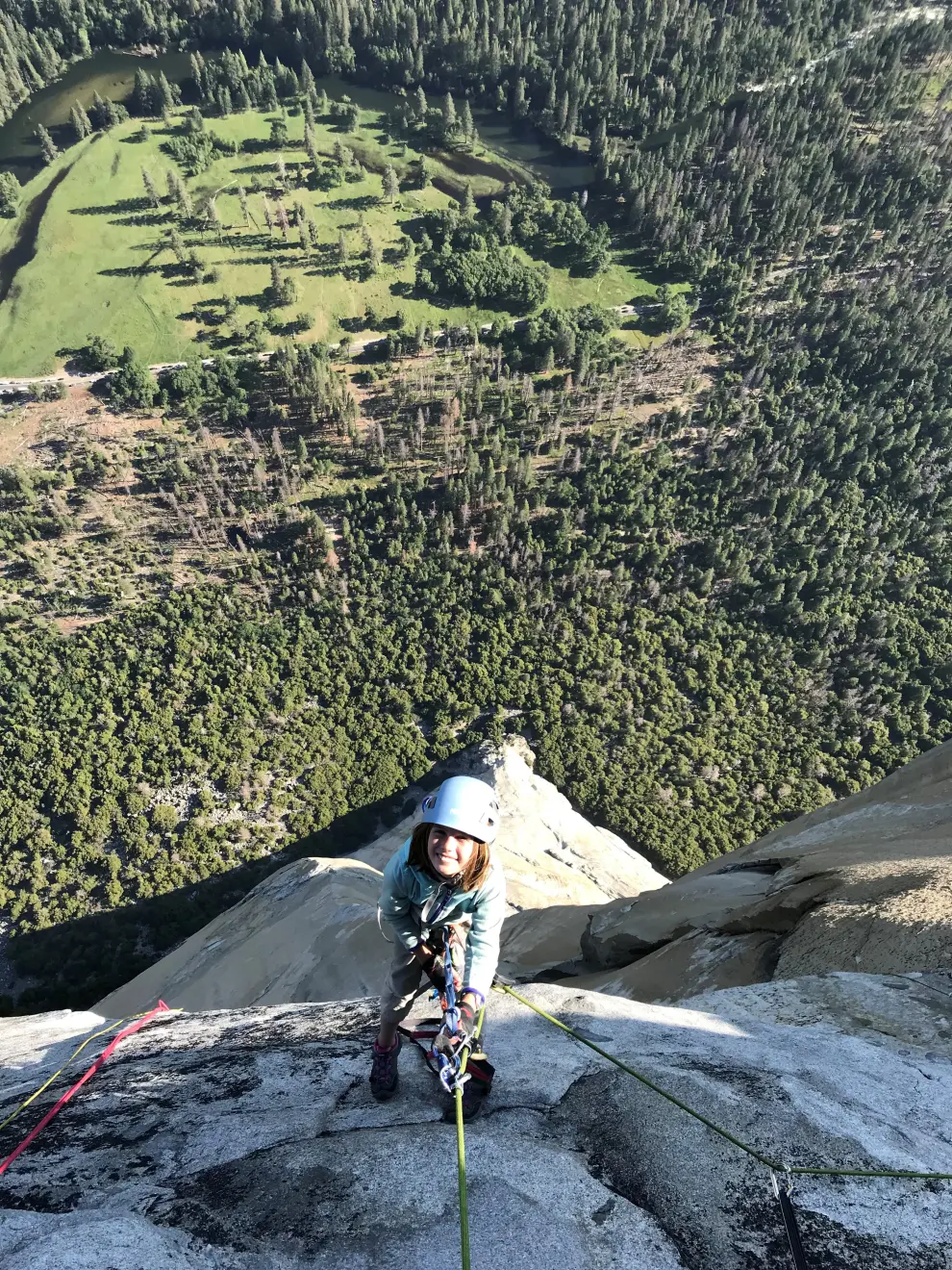 REFILE - CORRECTING TYPO Selah Schneiter, 10, of Colorado, climbs 'The Nose' route on El Capitan, in Yosemite Park, California, U.S., June 8, 2019 in this photo obtained from social media. Schneiter Family via REUTERS ATTENTION EDITORS - THIS IMAGE HAS BEEN SUPPLIED BY A THIRD PARTY. MANDATORY CREDIT. NO RESALES. NO ARCHIVES [[[REUTERS VOCENTO]]]