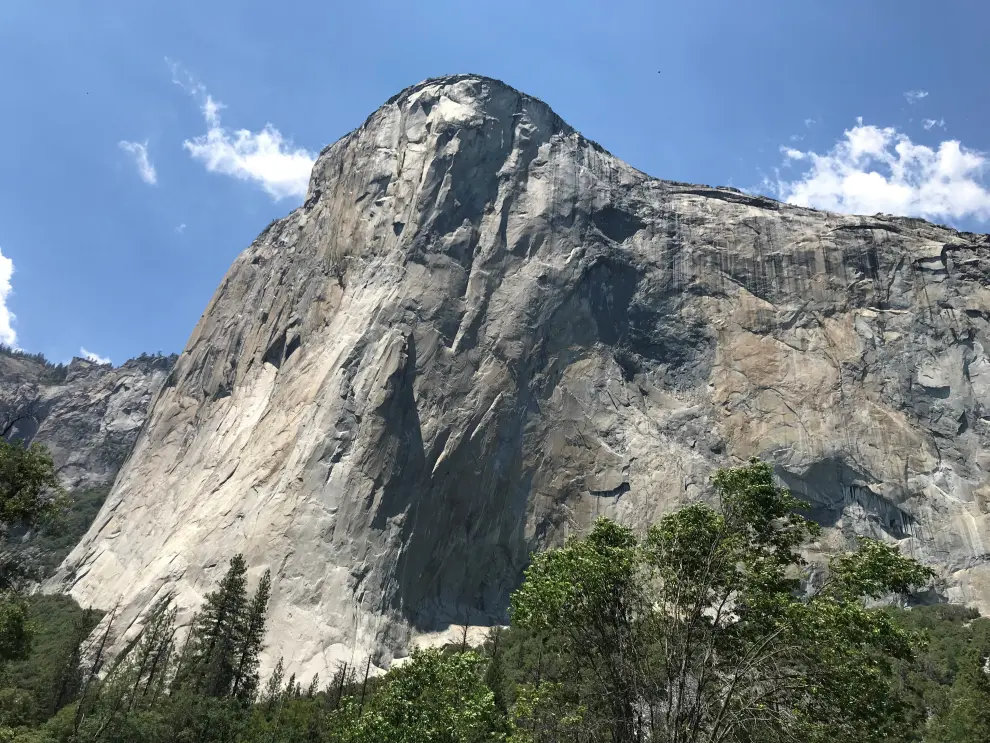 Una pequeña escaladora hace historia en el parque de Yosemite