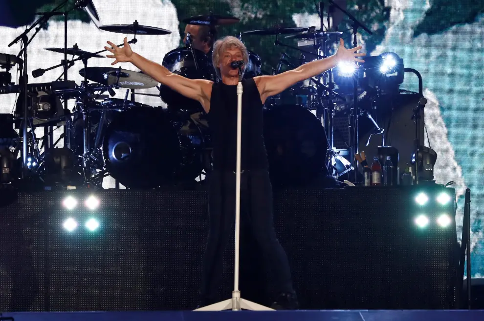 GRAF533. MADRID, 07/07/2019.- El cantante estadounidense Jon Bon Jovi, durante el concierto de su gira "This house is not for sale" ofrecido esta noche en el Wanda Metropolitano, en Madrid. EFE/Mariscal CONCIERTO DE BON JOVI EN MADRID