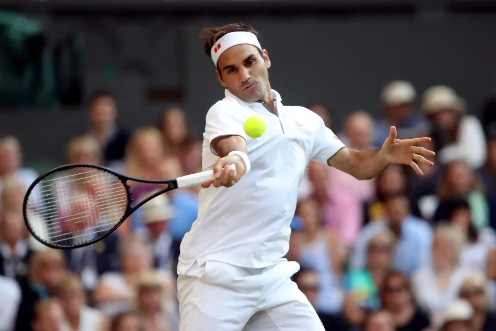 Tennis - Wimbledon - All England Lawn Tennis and Croquet Club, London, Britain - July 12, 2019  Spain's Rafael Nadal in action during his semi-final match against Switzerland's Roger Federer  Adrian Dennis/Pool via REUTERS [[[REUTERS VOCENTO]]] TENNIS-WIMBLEDON/