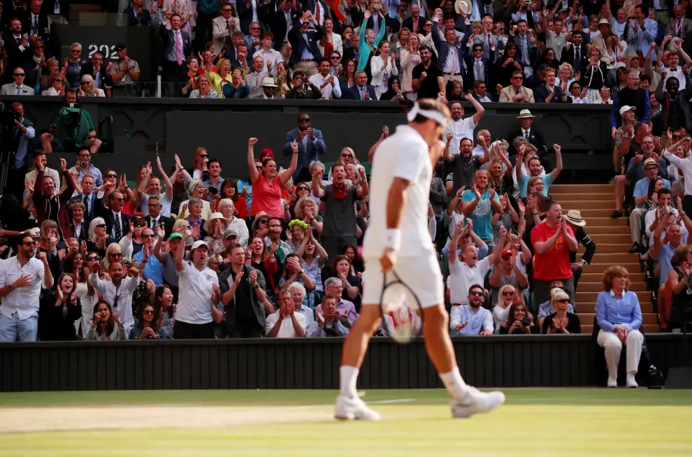 Tennis - Wimbledon - All England Lawn Tennis and Croquet Club, London, Britain - July 14, 2019  Switzerland's Roger Federer in action during the final against Serbia's Novak Djokovic  REUTERS/Andrew Couldridge [[[REUTERS VOCENTO]]] TENNIS-WIMBLEDON/